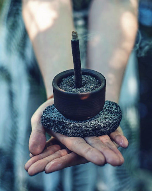 Incense Holder Gift Pack (Burner, Volcanic Soil plus 1x Incense Stick)